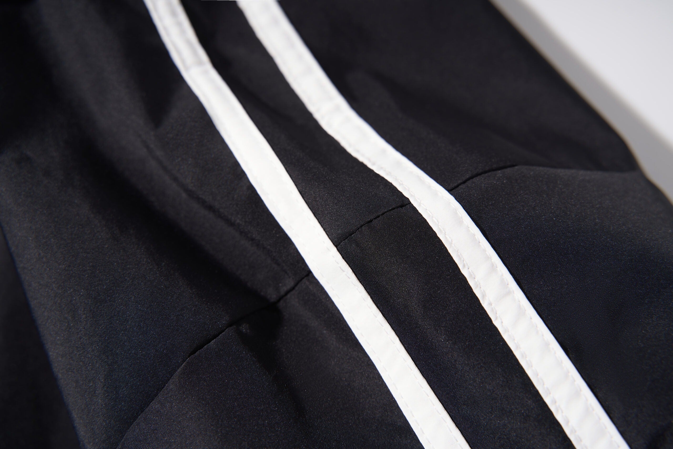 Wholesale Track Jacket | 100% Polyester | Retro Sportswear | Full-Zip Windbreaker