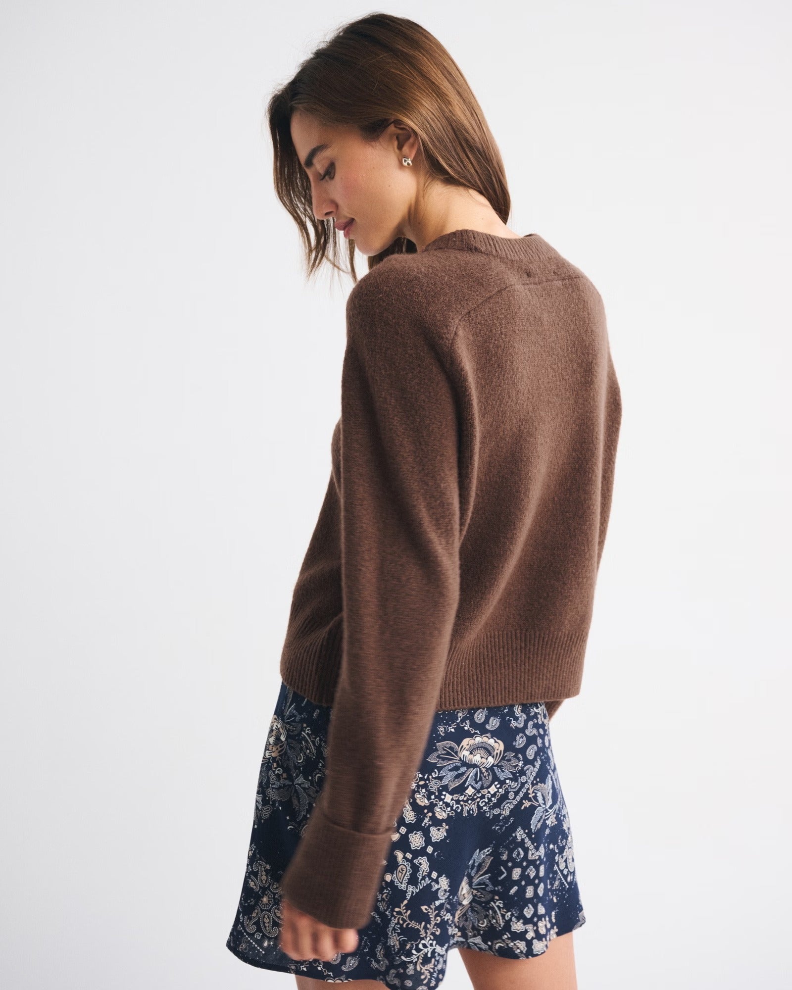 Loose and comfortable casual sweater