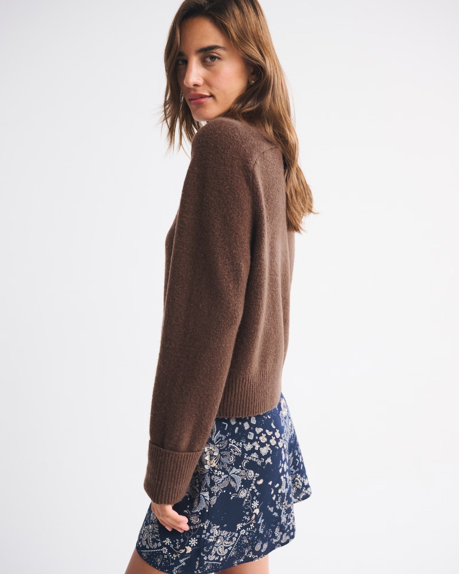 Loose and comfortable casual sweater