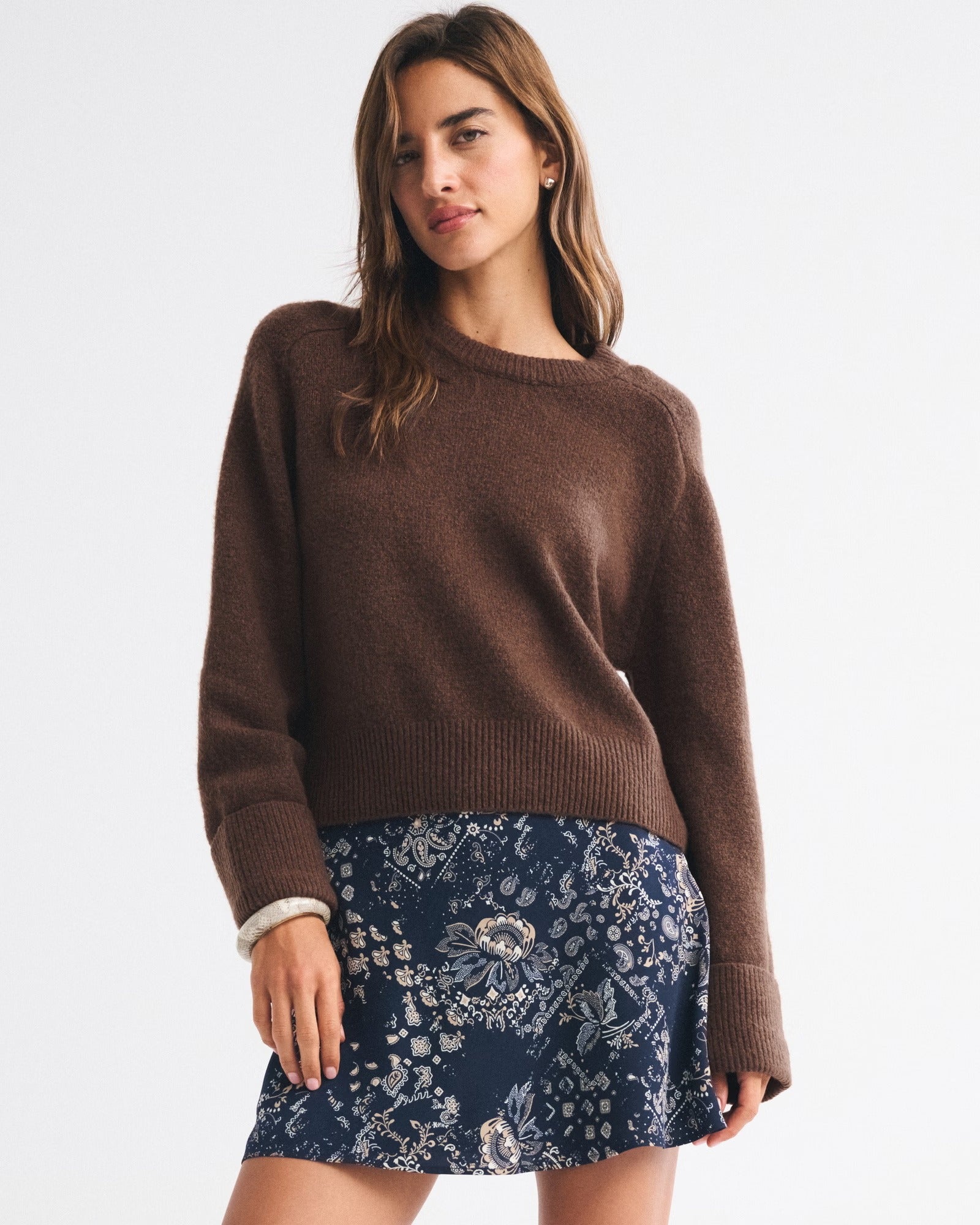 Loose and comfortable casual sweater