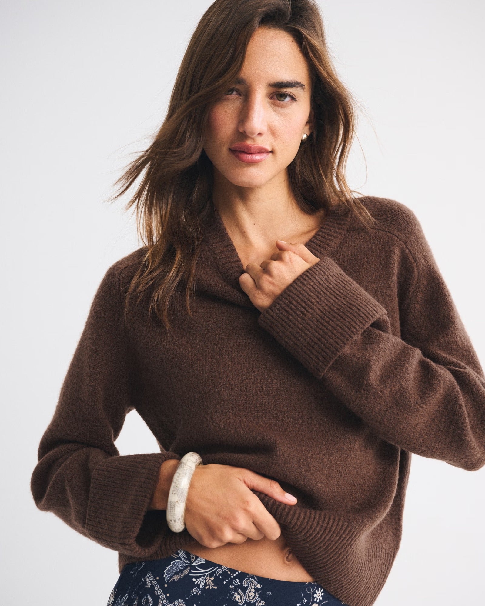 Loose and comfortable casual sweater